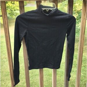 HOLLISTER NEW black crop top Sz Extra Small